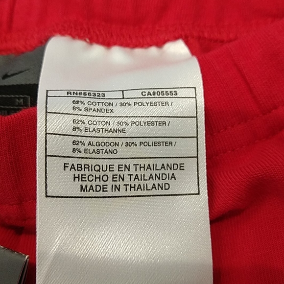 Nike Red Dri-fit Shorts Side Pockets M NWT - Picture 4 of 9
